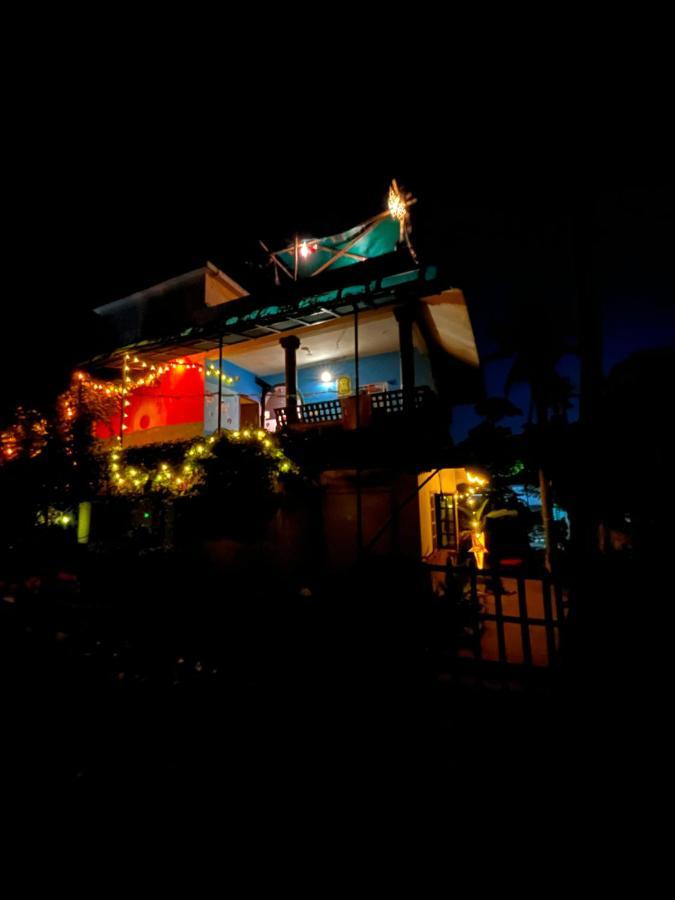 Beachaholic Homestay Alappuzha Luaran gambar