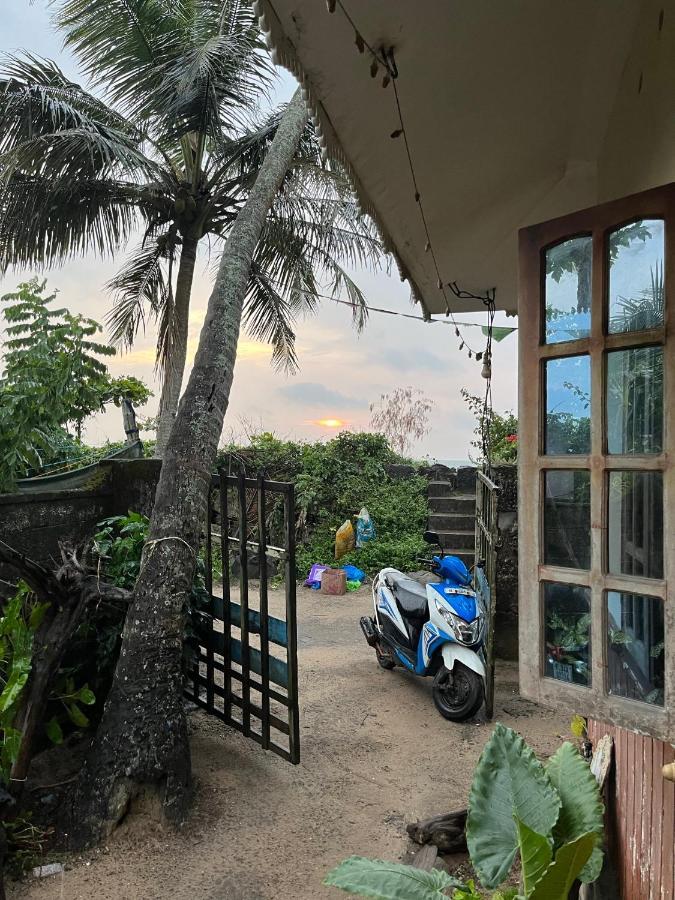 Beachaholic Homestay Alappuzha Luaran gambar